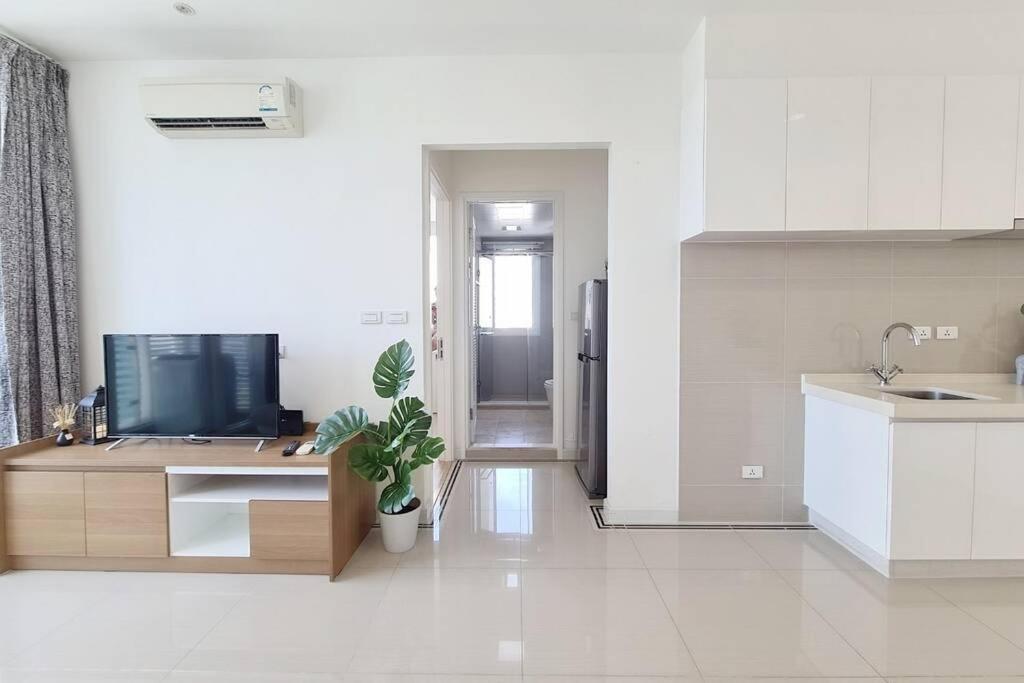 The Muji Inspired 1 Bedroom : Pool/wifi/rama9/rca Pangsapuri